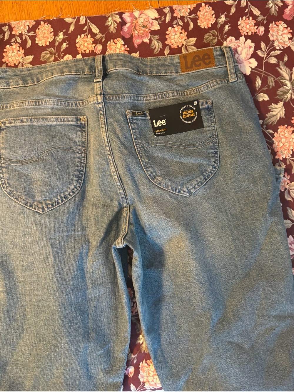 Lee Men’s Light Blue Relaxed Denim Jeans